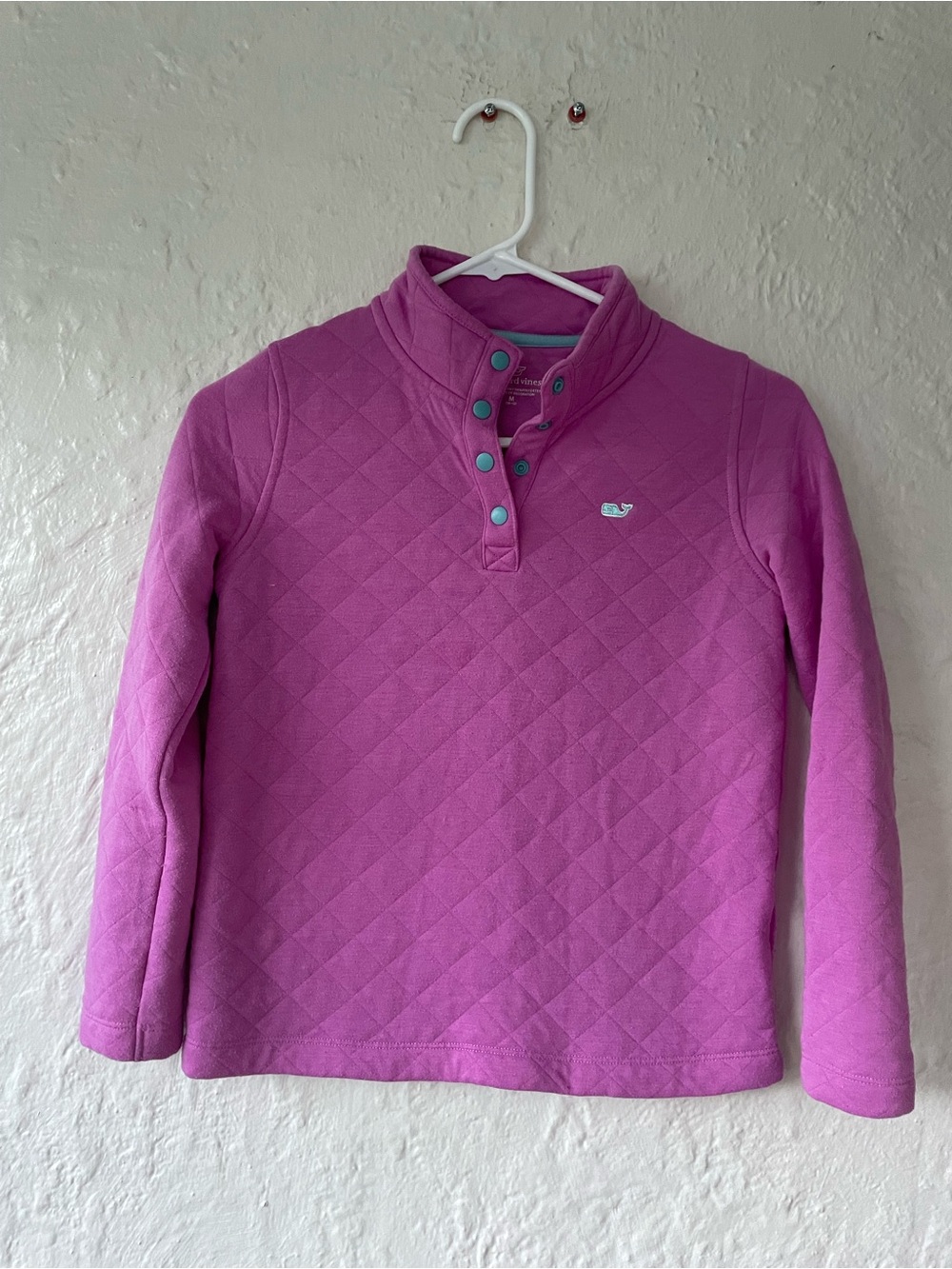 Vineyard Vines youth pink quilted cotton quarter button pullover sweatshirt ; M